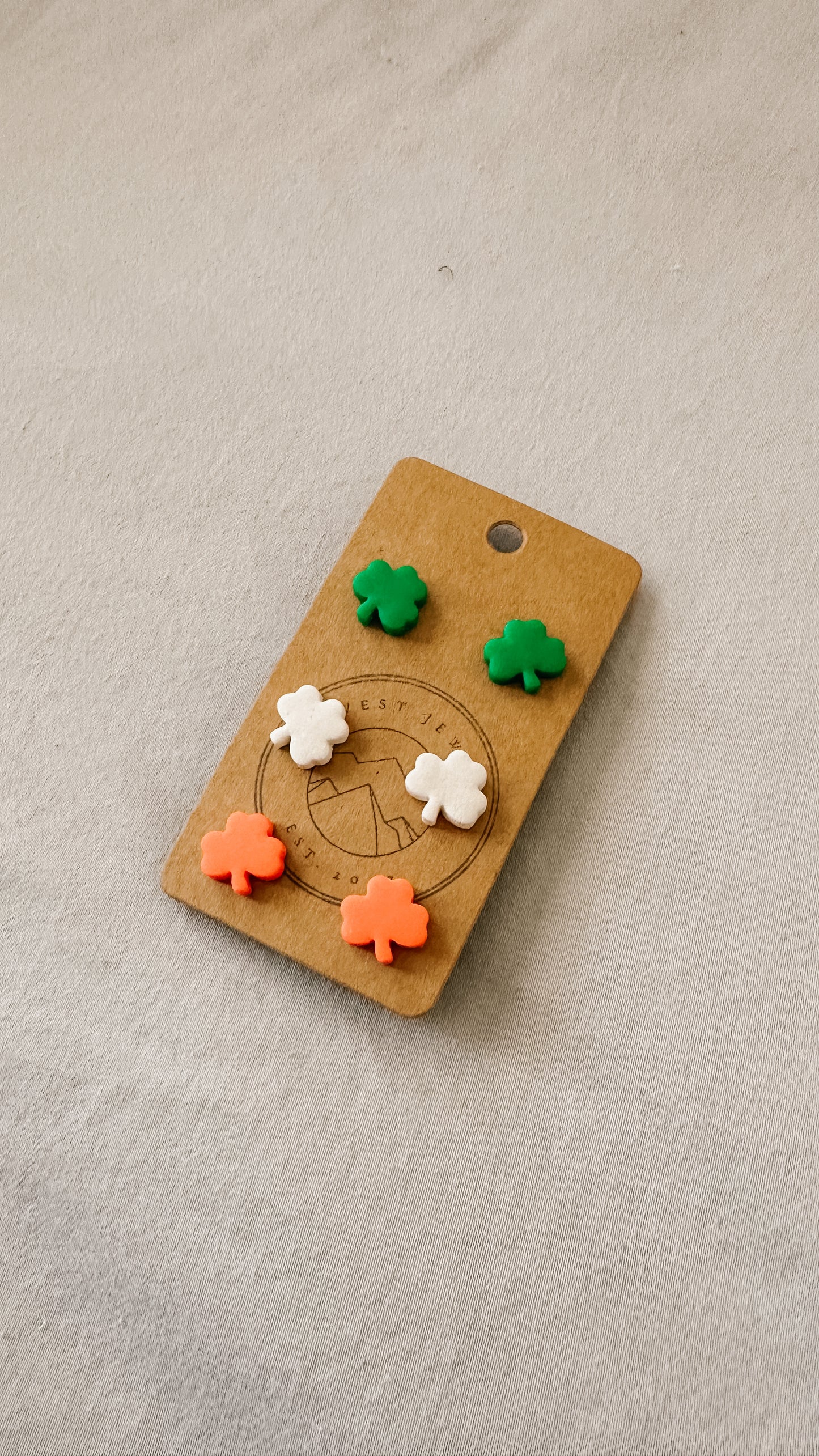 Shamrock stud pack