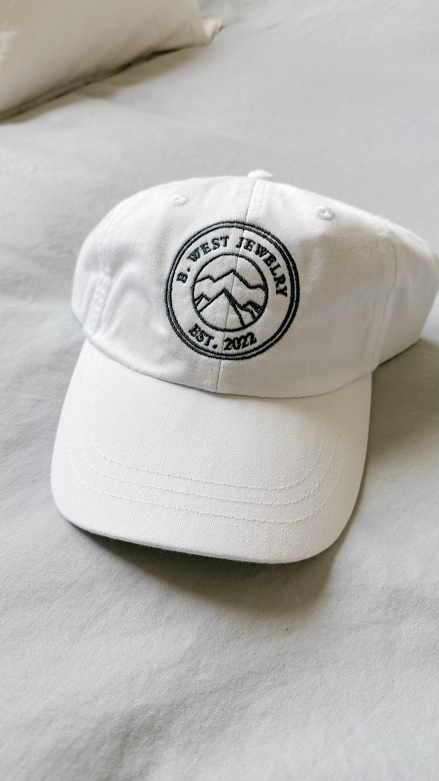 Logo Hat